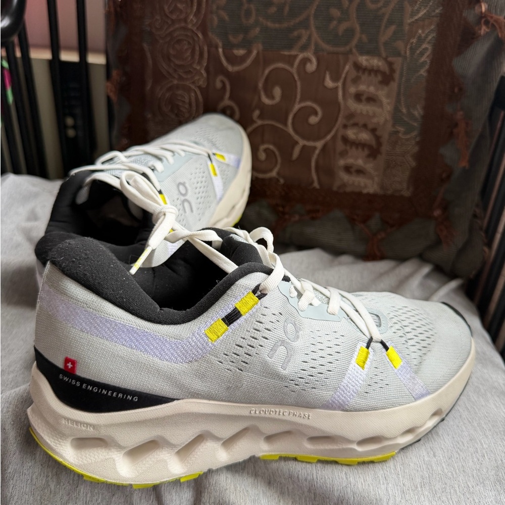 On Running Sneakers in Gray and Yellow - Picture 5 of 6